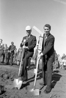 Charles Graham and Minnesota governor Wendell Anderson at the groundbreaking, October 1975