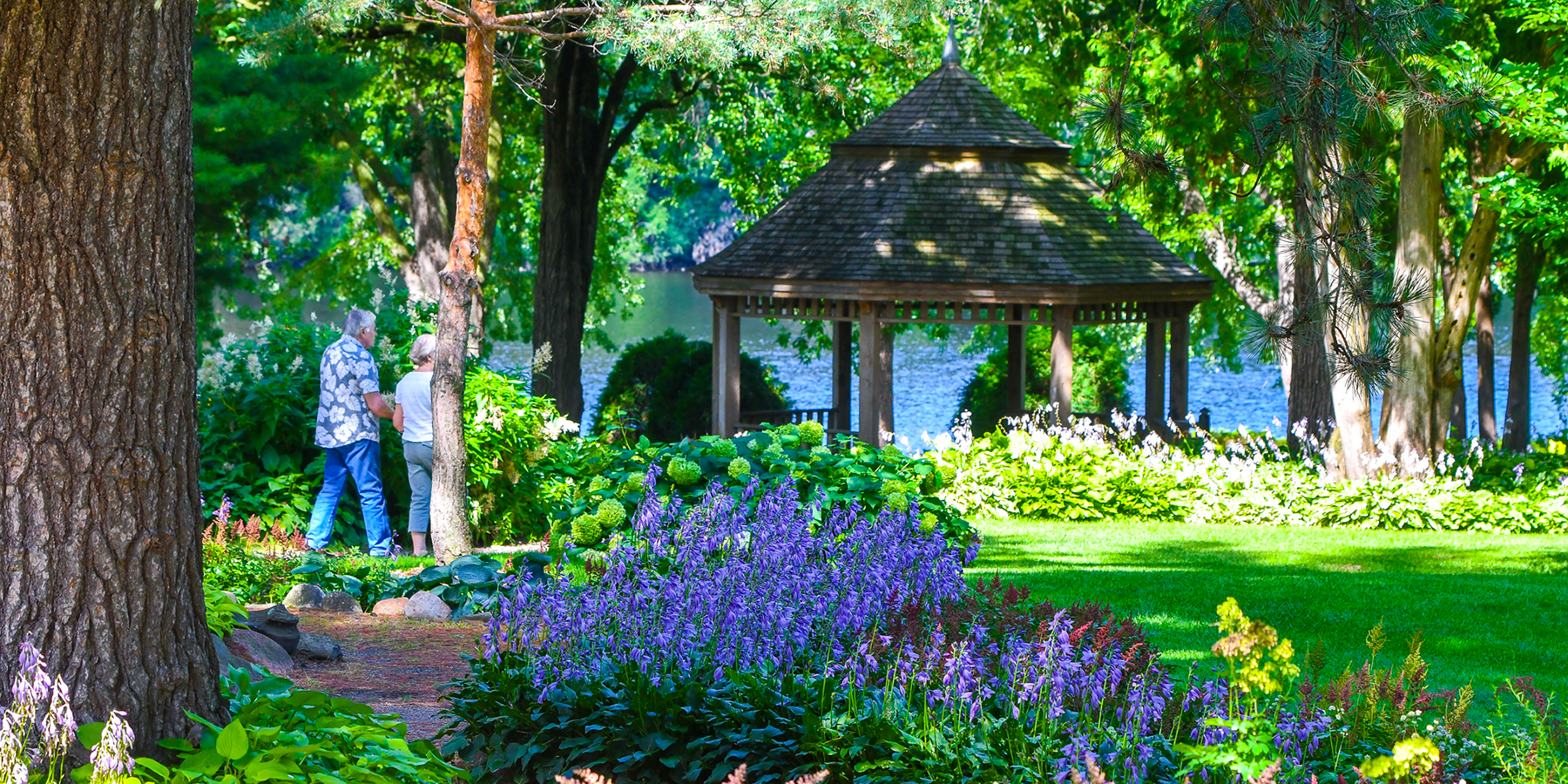 Munsinger Gardens in summer