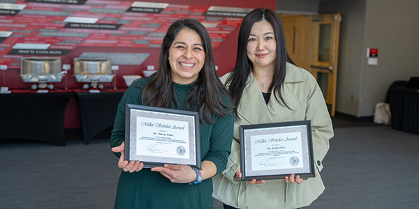 Drs. Luna and Choi with their Miller Scholar Award certificates