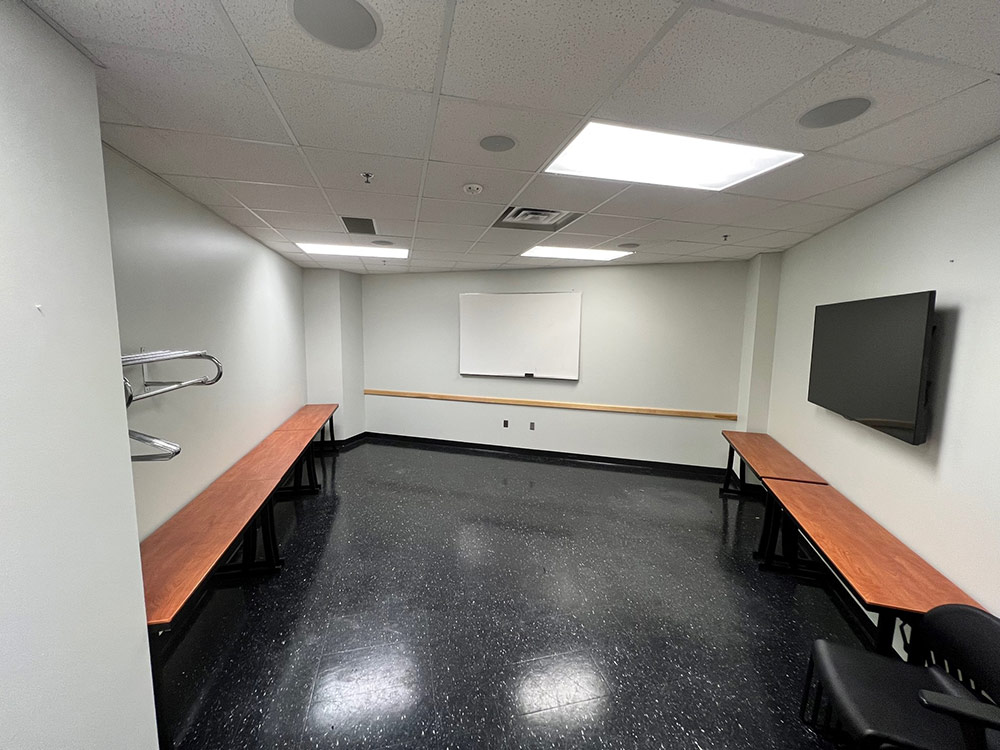 an interior view of the M'de Wakan Rehearsal Room in Atwood Memorial Center