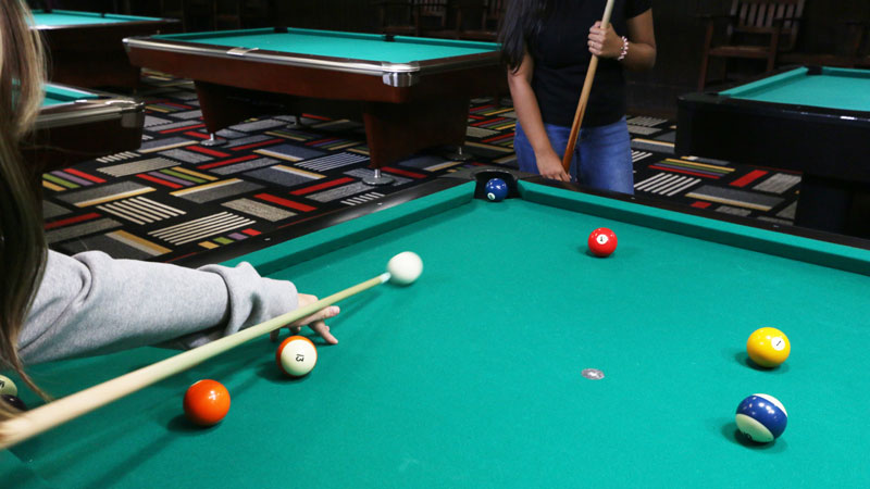 Pool table