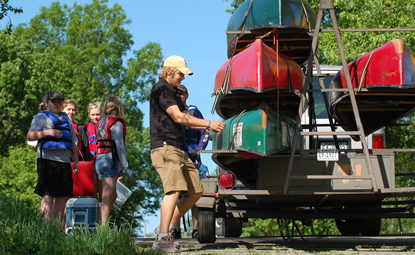 Leverage Outdoor Endeavors' shuttle service for your Mississippi River kayak/canoe trip