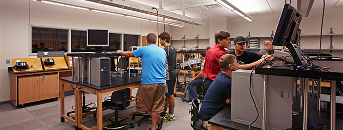 Students in visualization lab