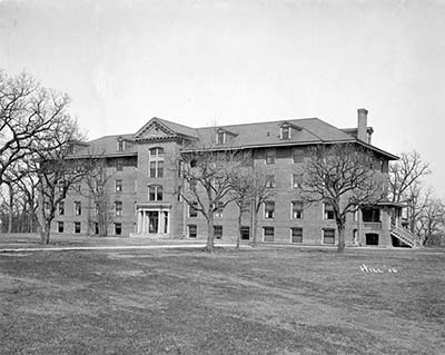 Lawrence Hall (1906)