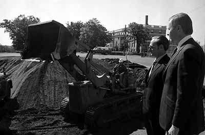 Wick Science Building ground breaking, September 1971