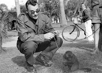 Lindgren and a “friend” at a botanical garden in Taipei, Taiwan, January 1950