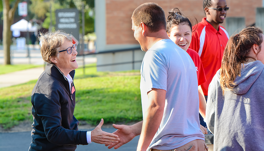 Dr. Robbyn Wacker engaged with Students during Move-In Day